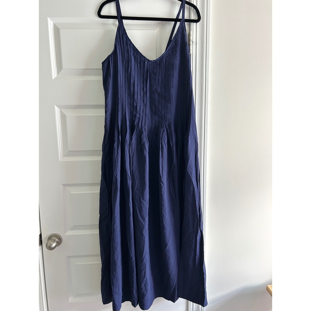 Tuckernuck Moon River Navy Blue Pleated Midi Adjustable Straps V-Neck L